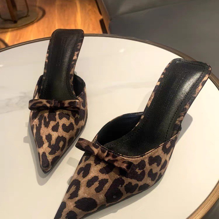 Ethnic Fashion - Damskie szpiczaste klapki na wysokim obcasie