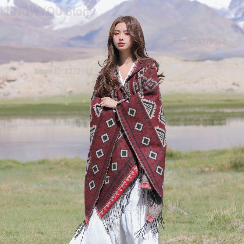 Damski płaszcz z kapturem w st – Ethnic Fashion Photography recenzja i cena