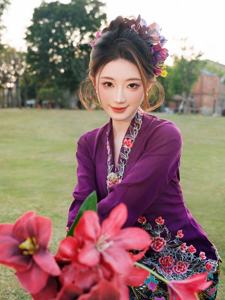 Nowy Zestaw Ubrań Damskich w E – Ethnic Fashion Photography recenzja i cena