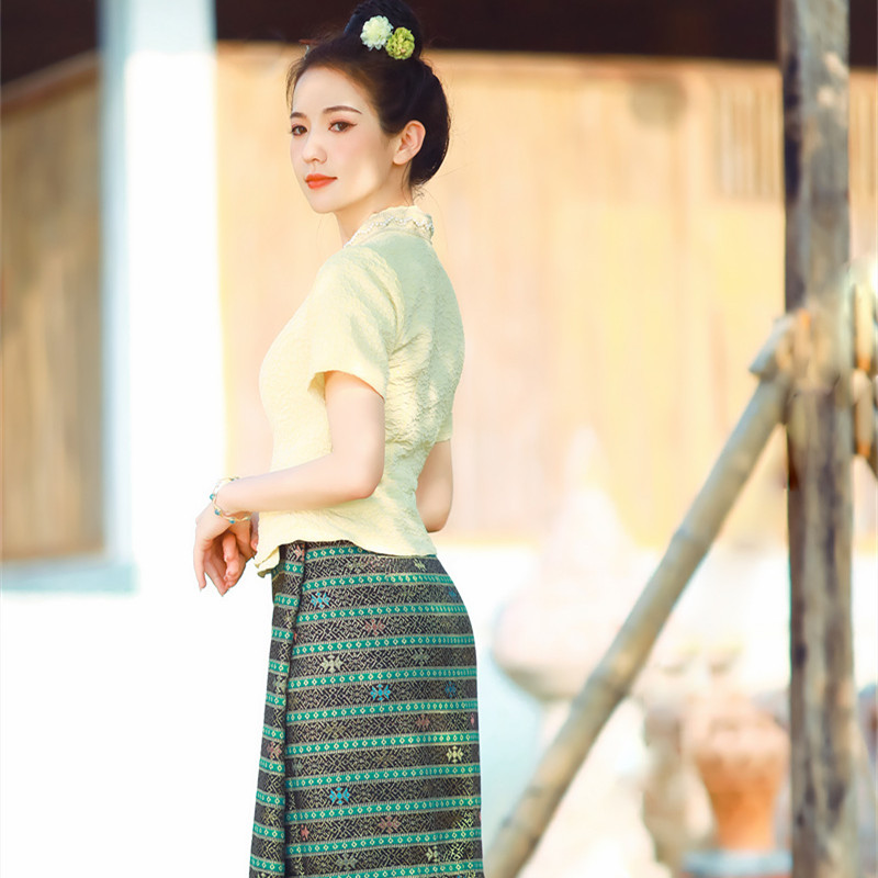 Jasnożółta tajska odzież Dai n – Thai Silk Blouse recenzja i cena